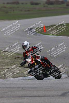 media/Nov-30-2025-TrackDaz (Sun) [[d8b22663df]]/A Group/Session 3 (Off Ramp)/